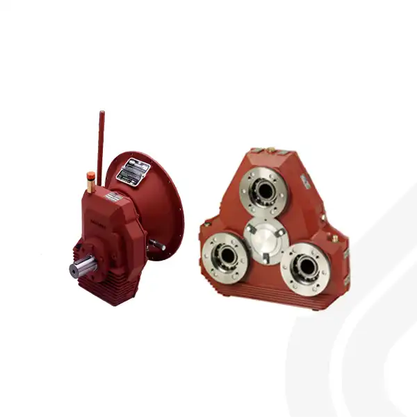 Rotes Industriegetriebe von Funk Drivetrain Components und Planetengetriebe von Twin Disc zur Kraftübertragung.