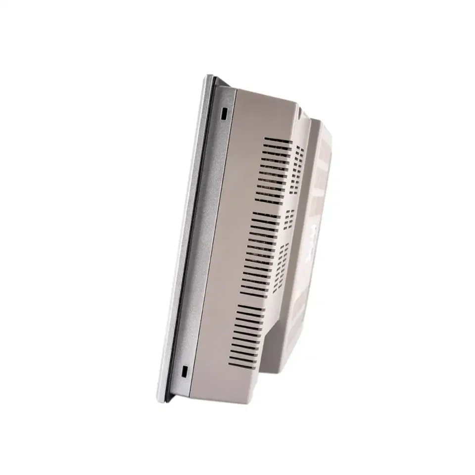 Seitenansicht des Cimon CM-NP3612-A Industrie Panel-PC mit silbernem Gehäuserahmen und passiver Belüftung