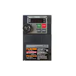 TOSHIBA Frequenzumrichter VF-S15, Modell VFS15-2004PM-W1 mit LED-Anzeige und Bedientasten, ausgelegt für 3-phasige 200–240 V Versorgung und 0,4 kW Leistung.