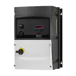 Frequenzumrichter escodrives EDS3-4185PL-66S1 mit Potentiometern, integriertem Hauptschalter und mit digitalem LED-Display und Tastenfeld auf der Frontseite.